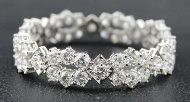 (image for) RARE FIND 18K WHITE GOLD DIAMOND "LARRY JEWELLERY" BANGLE